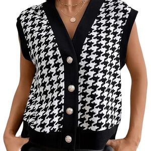 Vest with Houndstooth Print, Silver Buttons NWOT Sz. Small P-T-P 19” Retails $26